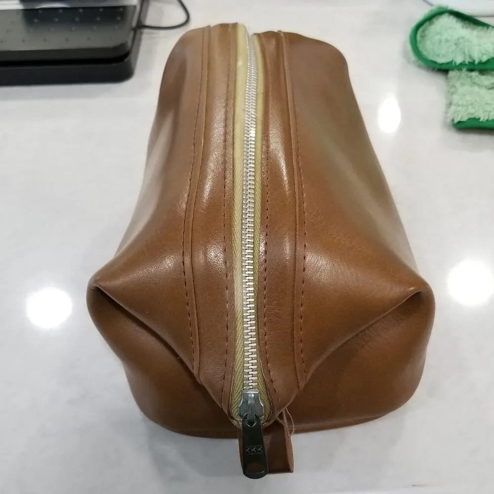 Vintage travel products brown cosmetic dopp travel bag